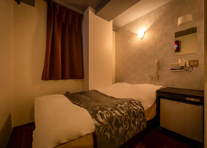 Hotel Peace (Adults Only)