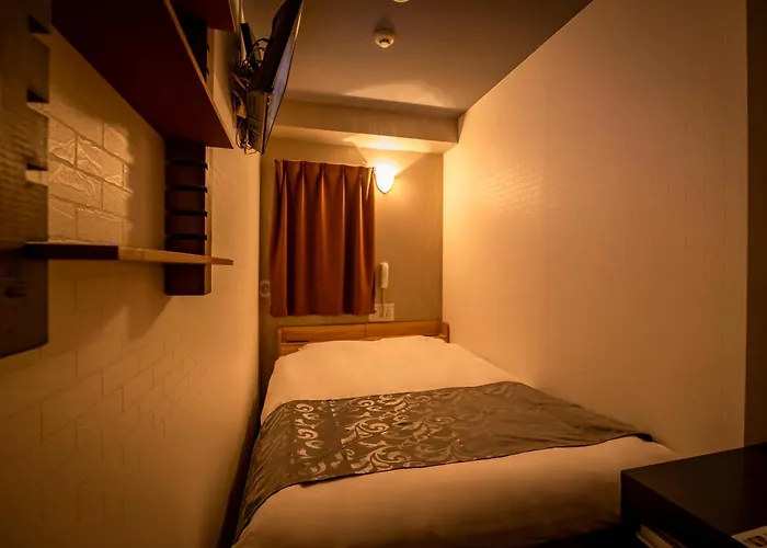 Hotel Peace (Adults Only)